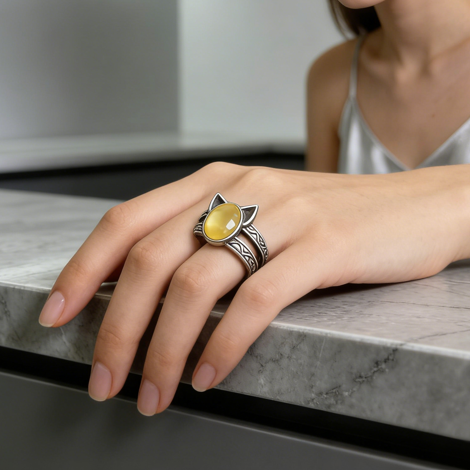 Golden Feline Ring